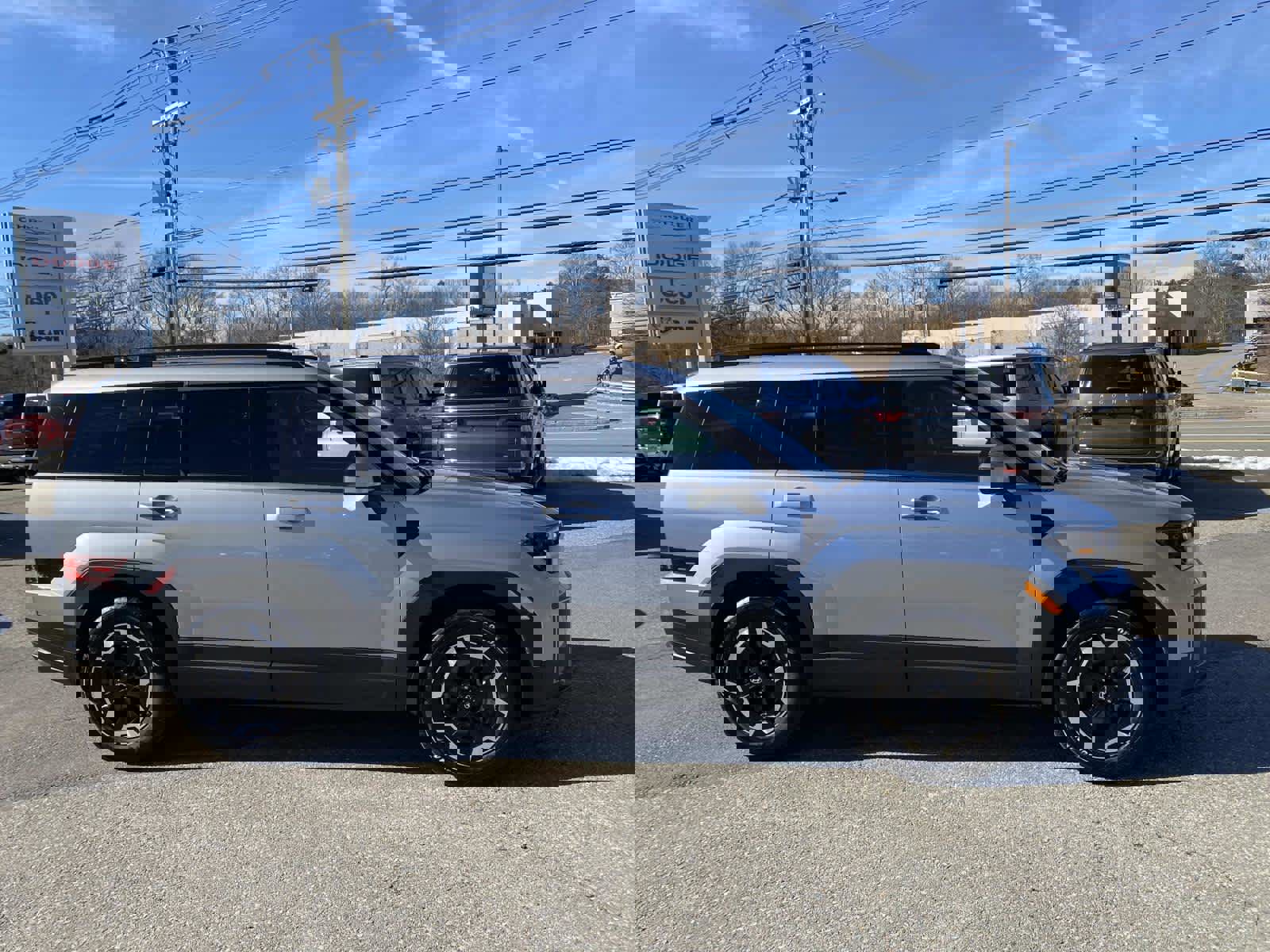 Used 2026 Hyundai Santa Fe SEL image 2