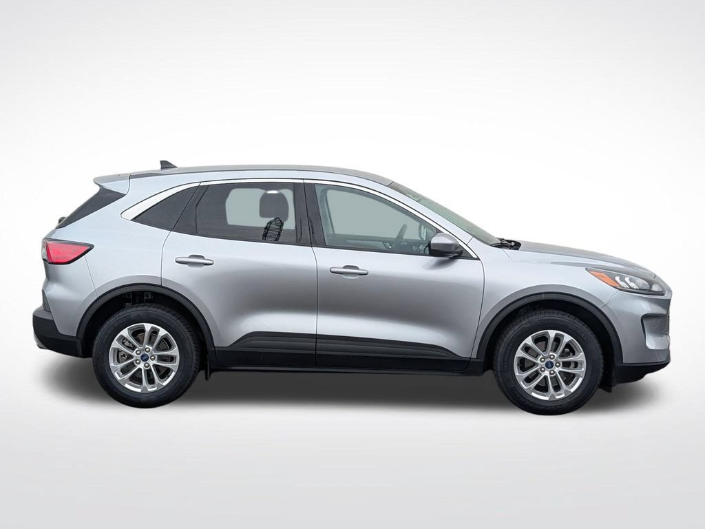 Used 2021 Ford Escape SE AWD/4WD image 2