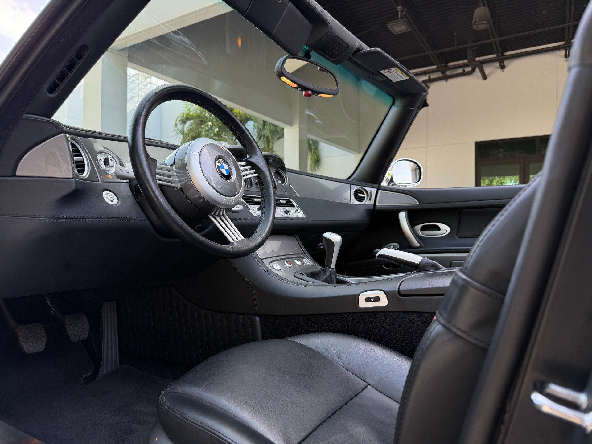 Used 2002 BMW Z8 RWD image 38