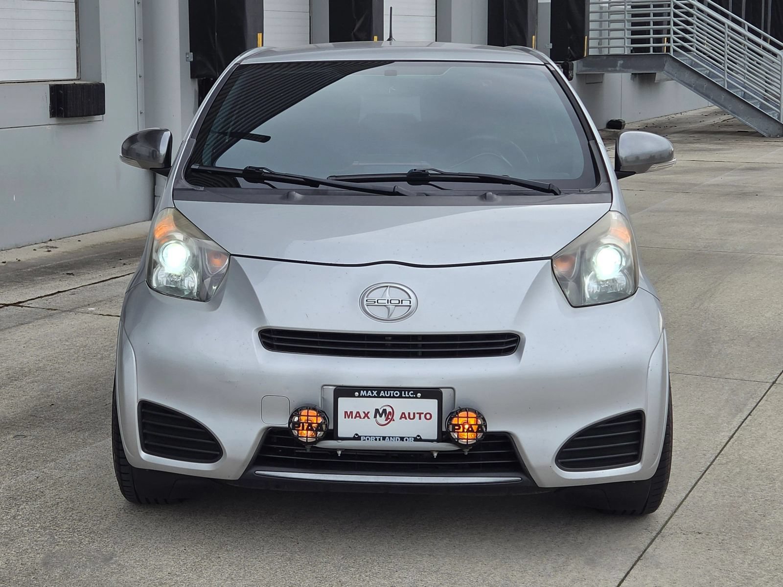 Used 2012 Scion iQ w/ Rear Speaker Pkg FWD image 3