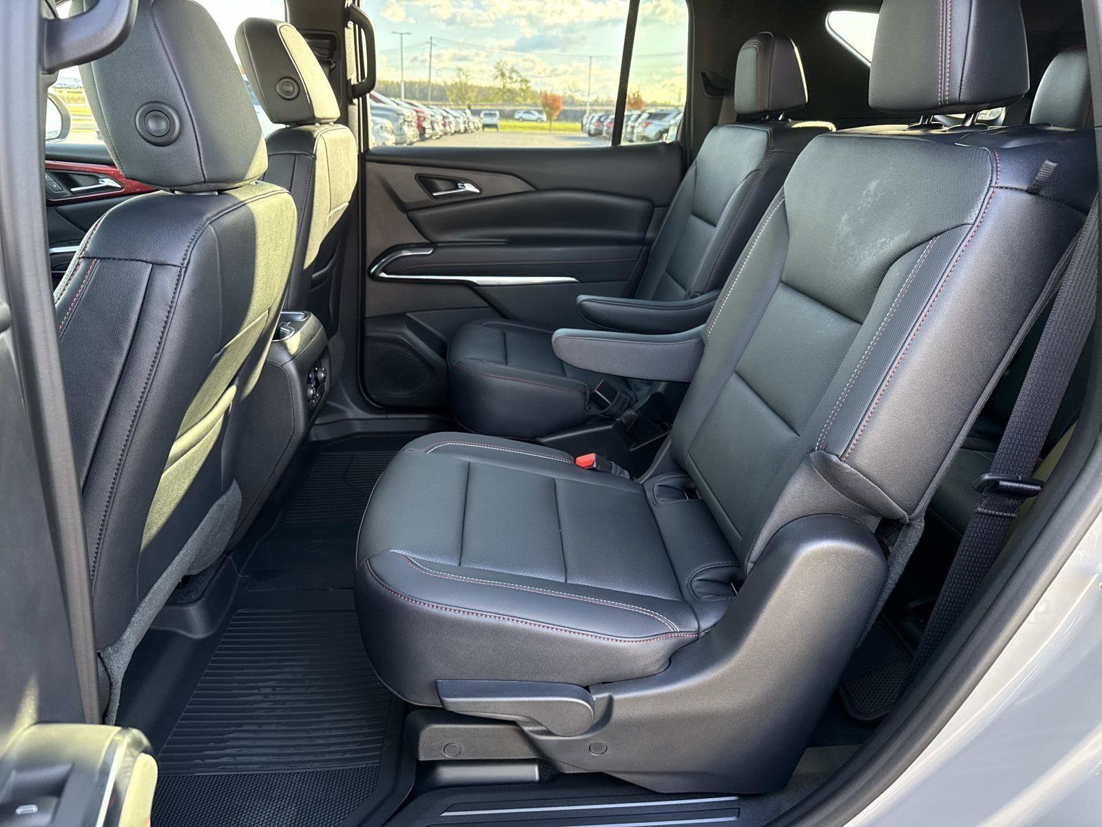 New 2026 Chevrolet Traverse Z71 w/ Driver Confidence Package image 10