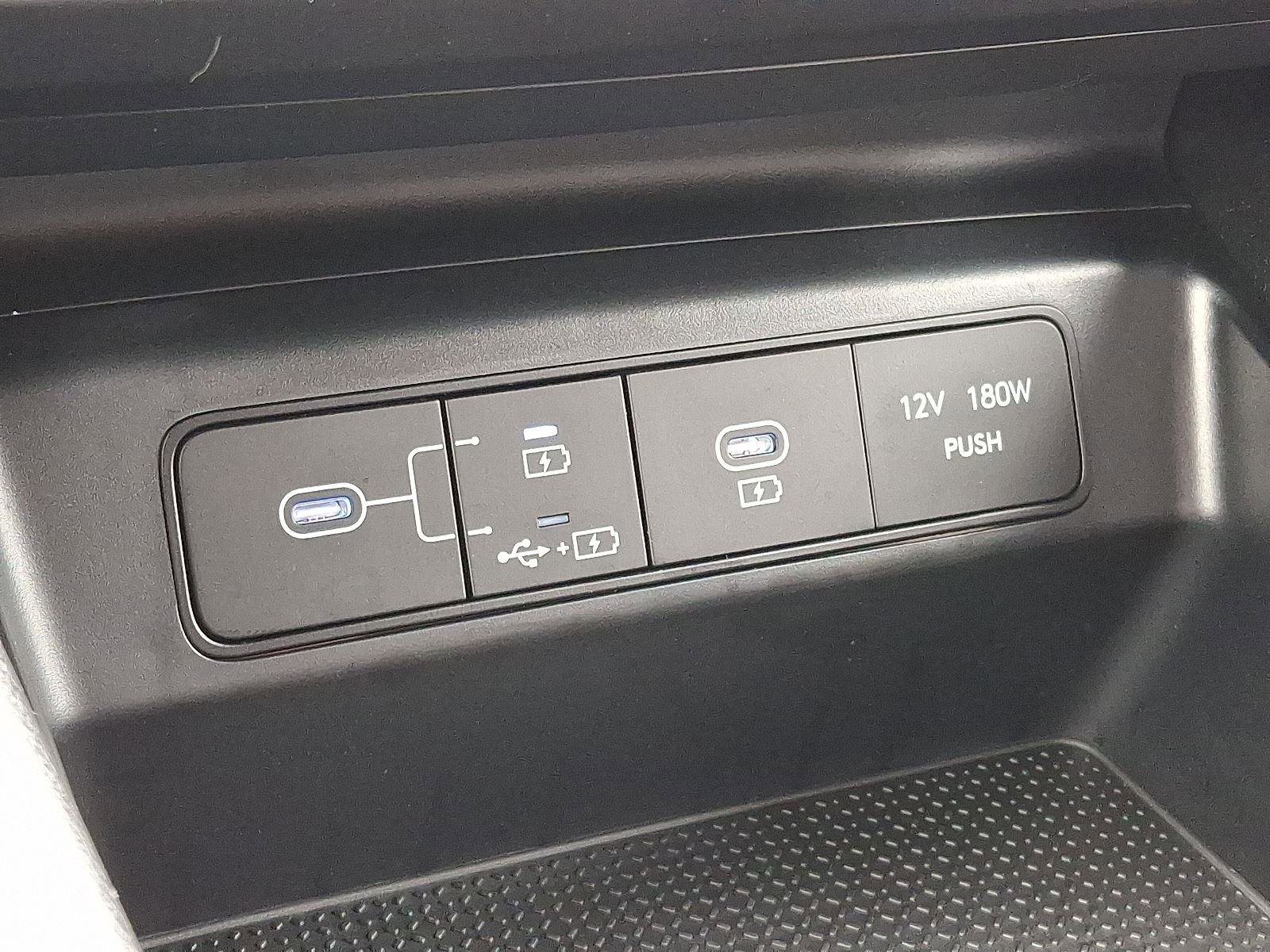 Used 2025 Hyundai Santa Cruz SE image 22