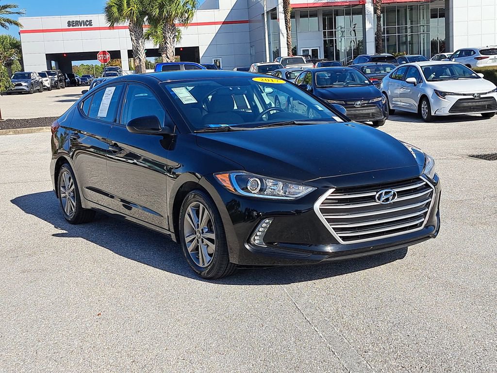 Used 2017 Hyundai Elantra SE w/ SE A/T Tech Package 03 video 2