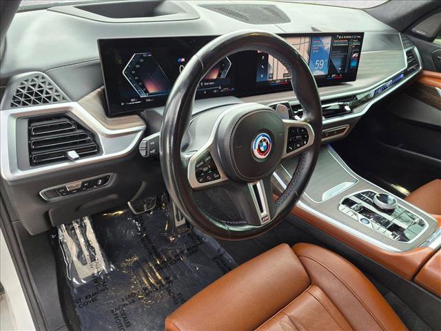 Used 2023 BMW X7 M60i w/ Executive Package AWD/4WD image 10