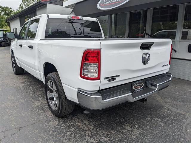 Used 2023 RAM 1500 Big Horn AWD/4WD image 3
