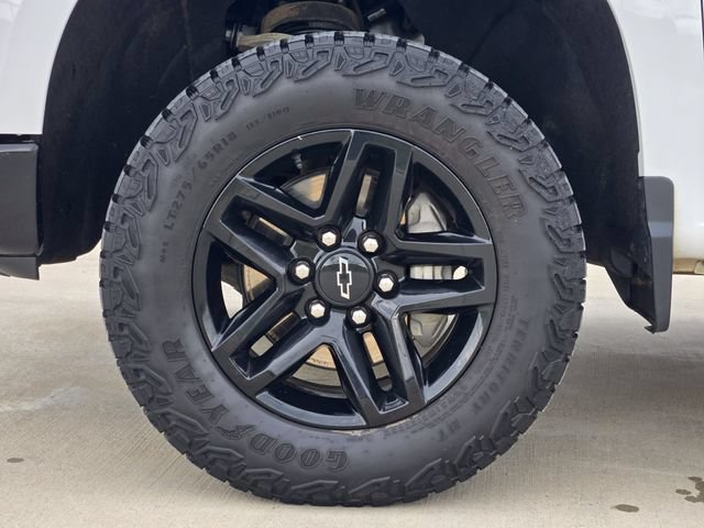 Used 2024 Chevrolet Silverado 1500 LT Trail Boss AWD/4WD image 11