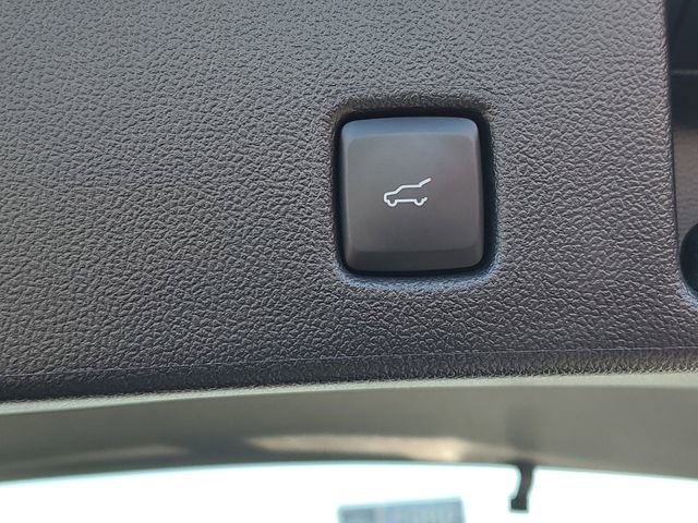 Certified 2023 Ford Escape ST-Line w/ Tech Pack #1 AWD/4WD image 9