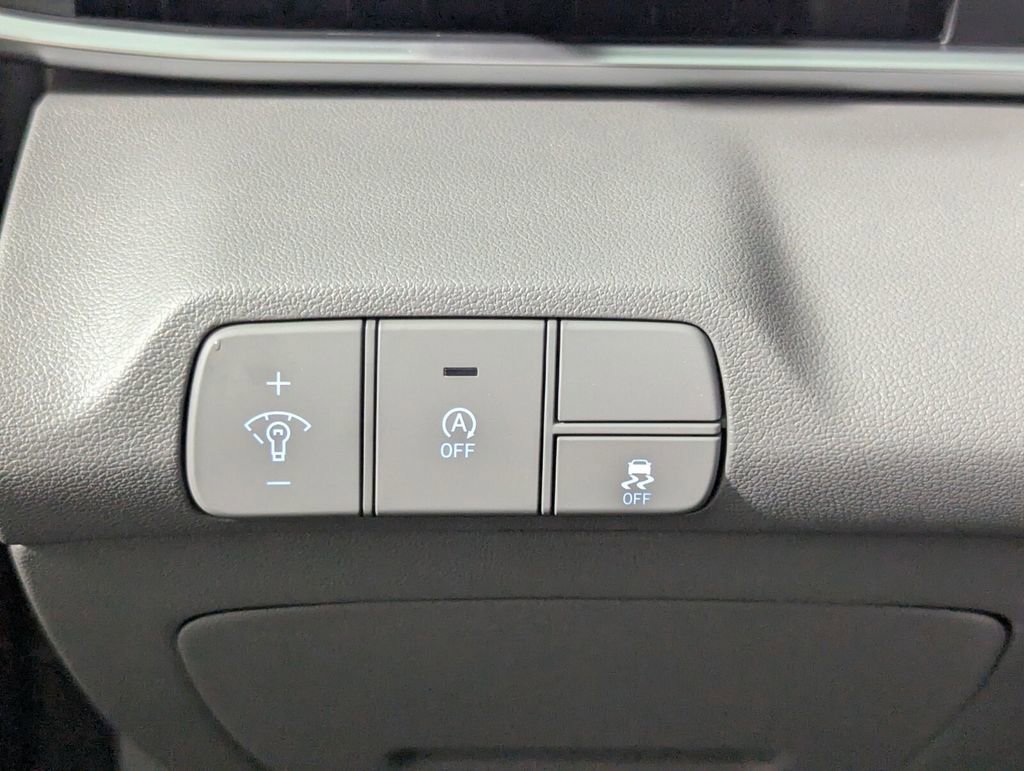 New 2026 Hyundai Elantra SE FWD image 13