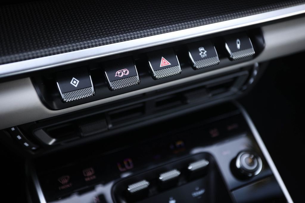 Used 2024 Porsche 911 Carrera S image 32