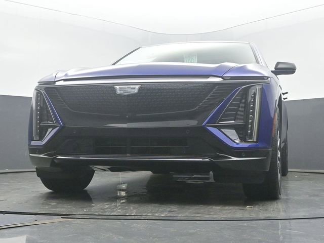 New 2026 Cadillac Lyriq Sport w/ LPO, Floor Liner Package AWD/4WD image 44