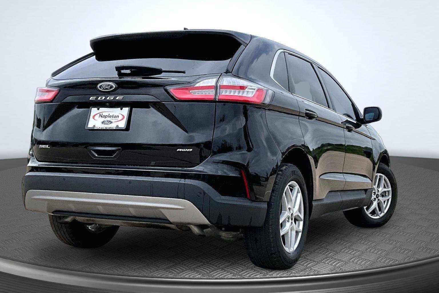 Used 2023 Ford Edge SEL w/ Convenience Package AWD/4WD image 2