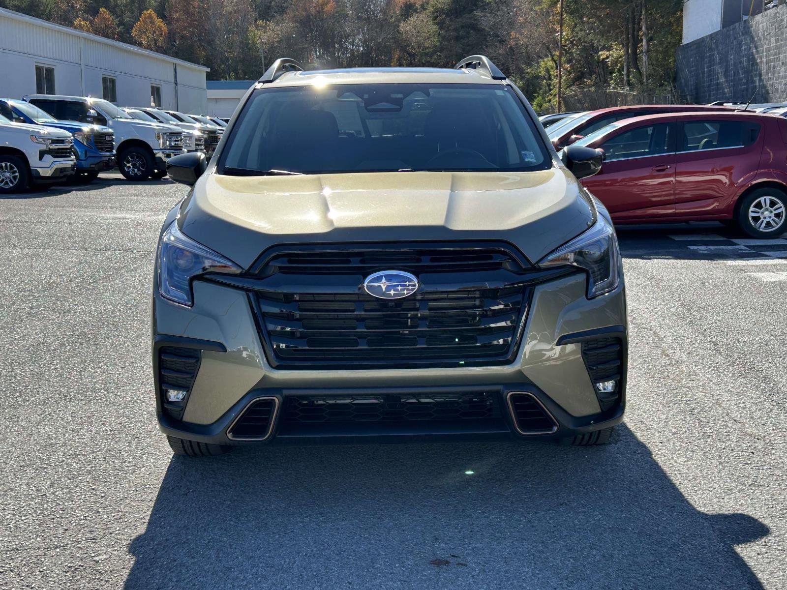 Used 2025 Subaru Ascent Bronze Edition image 8