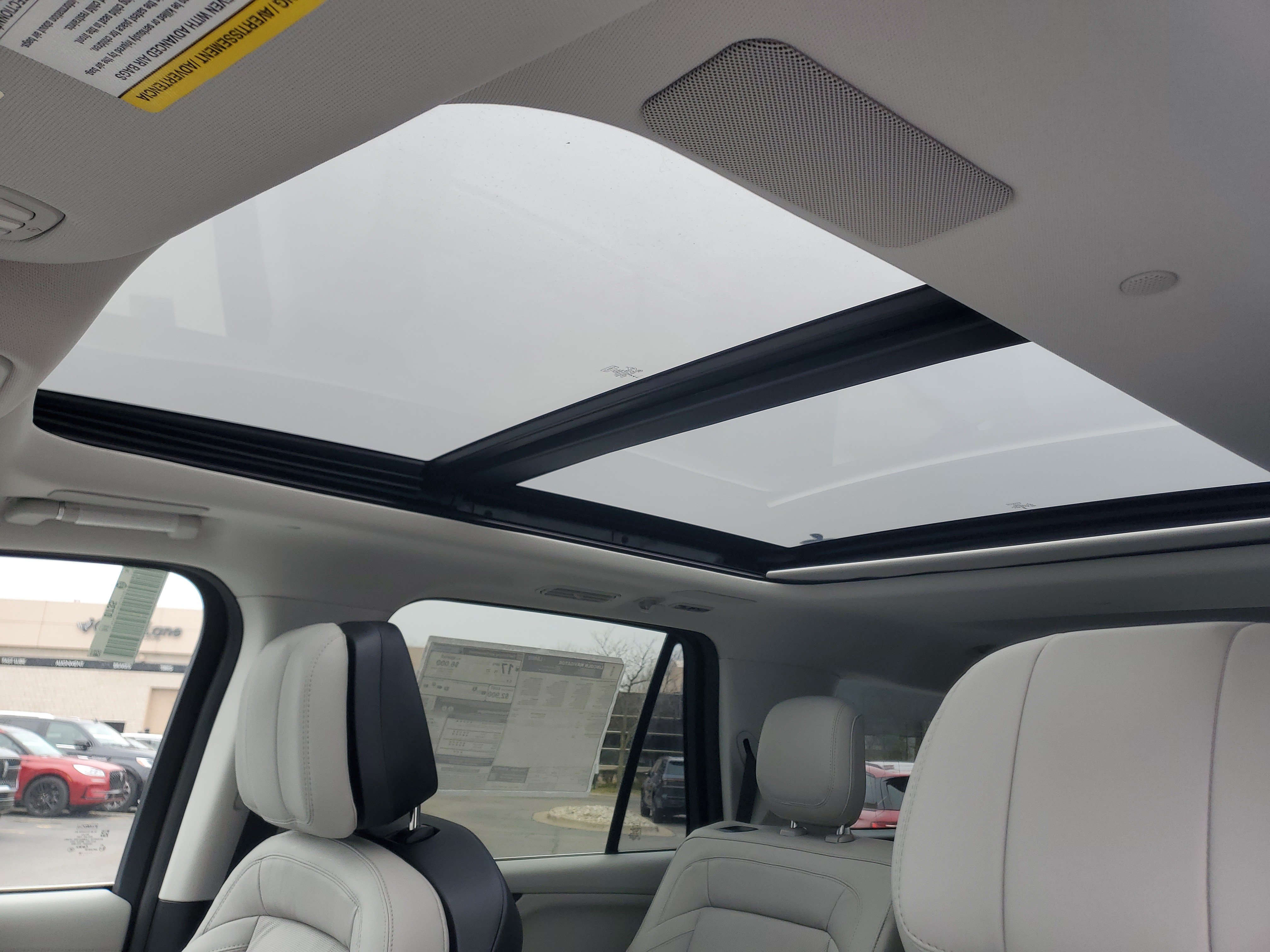 New 2026 Lincoln Navigator Reserve AWD/4WD image 11