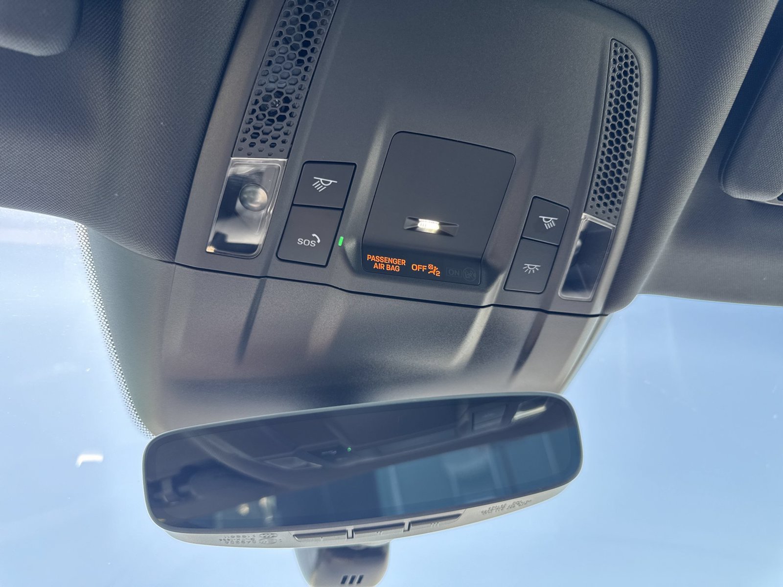 New 2025 Porsche Taycan 4S AWD/4WD image 31