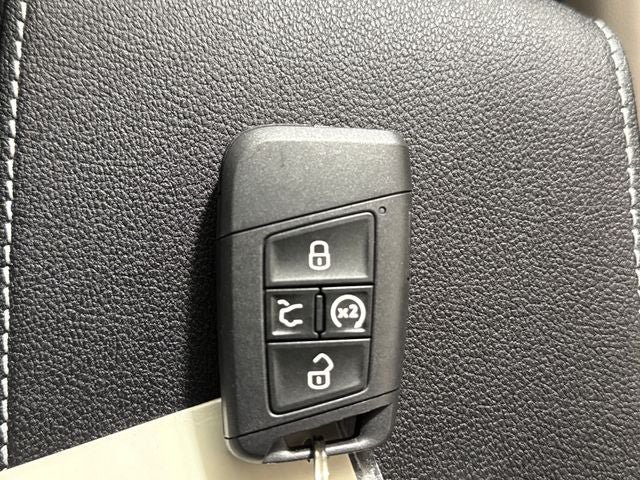New 2026 Volkswagen Taos SE AWD/4WD image 39