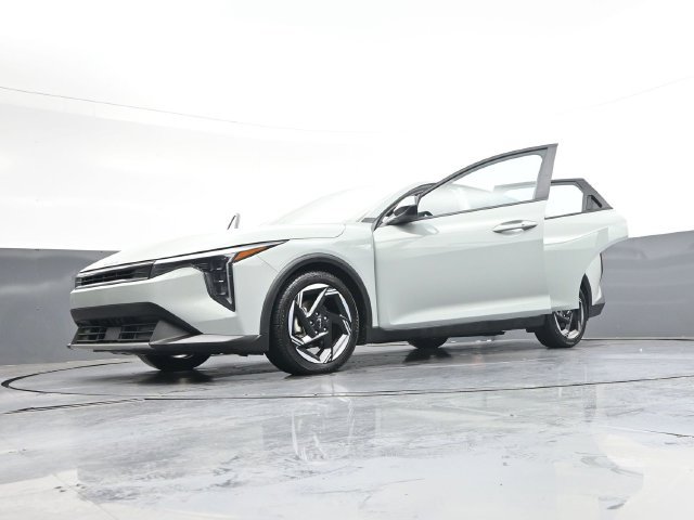 Used 2025 Kia K4 EX FWD image 44