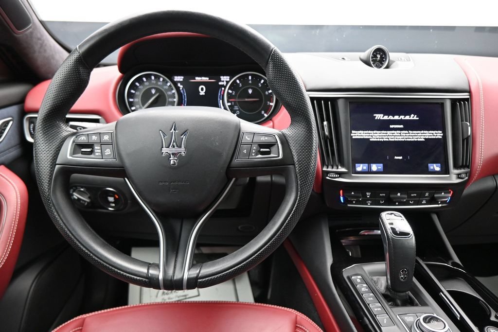 Used 2023 Maserati Levante GT AWD/4WD image 15