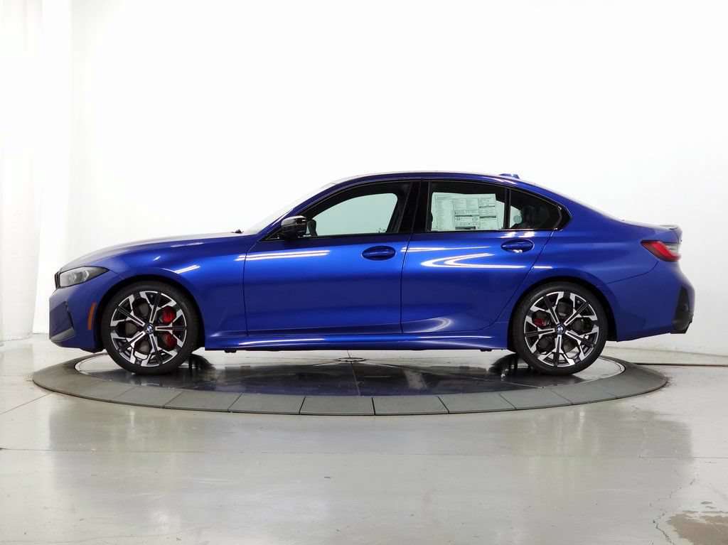 Used 2026 BMW 330i xDrive Sedan w/ M Sport Package AWD/4WD image 4