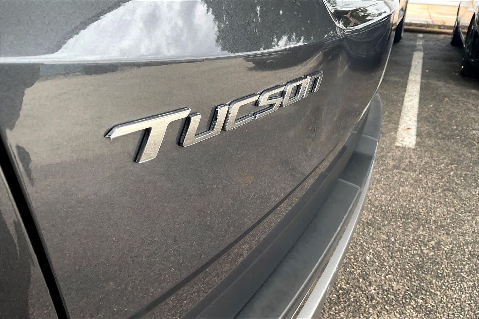 Certified 2023 Hyundai Tucson Limited AWD/4WD image 10