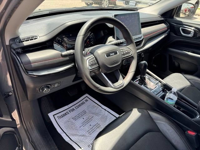 Used 2022 Jeep Compass Trailhawk w/ Sun and Sound Group AWD/4WD image 13