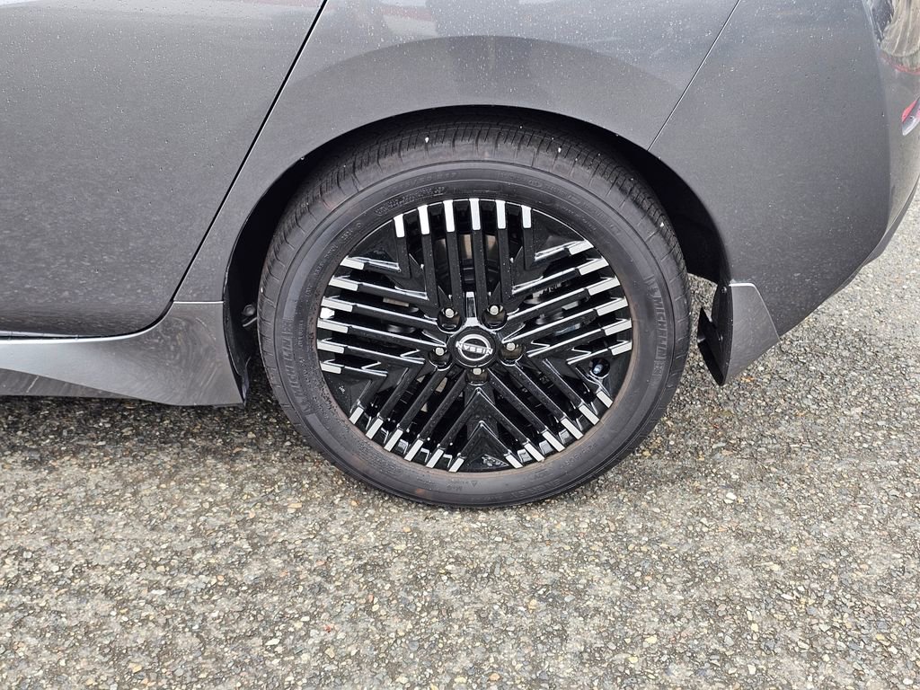Certified 2025 Nissan Leaf SV Plus FWD image 9