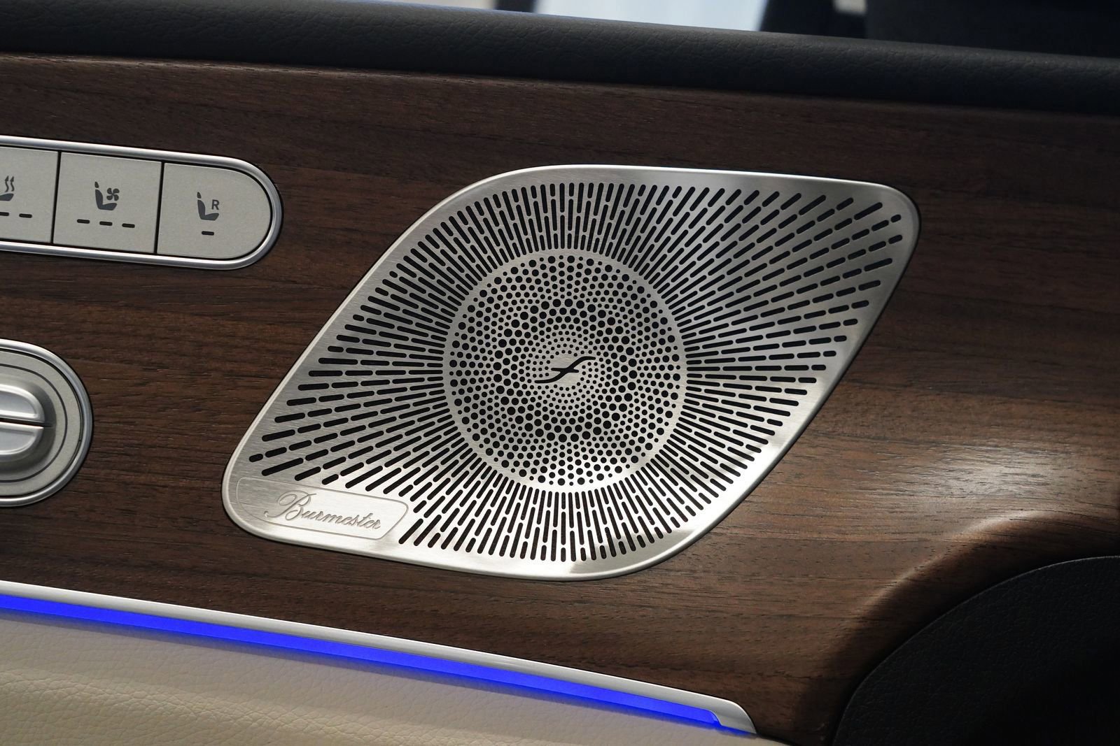 New 2026 Mercedes-Benz GLS 450 4MATIC image 32