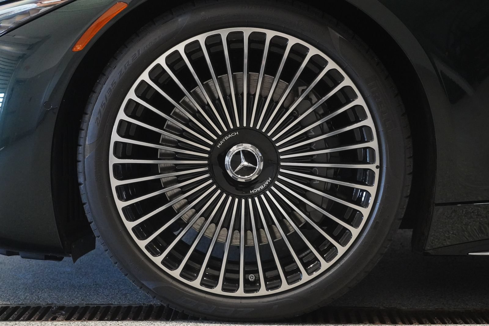 New 2026 Mercedes-Benz Maybach SL 680 image 15