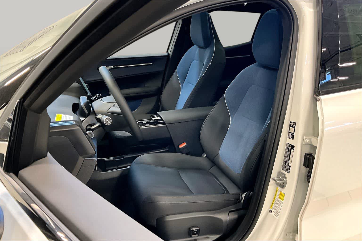 New 2026 Volvo EX30 Plus w/ Protection Package Premier AWD/4WD image 13