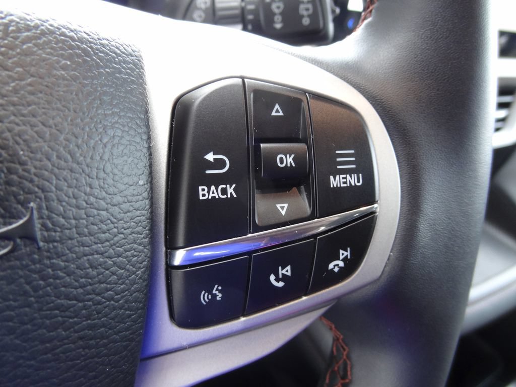 Used 2026 Ford Explorer Active AWD/4WD image 20