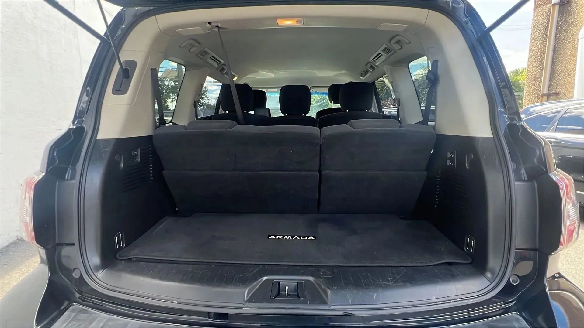 Used 2017 Nissan Armada SV w/ Driver Package image 10