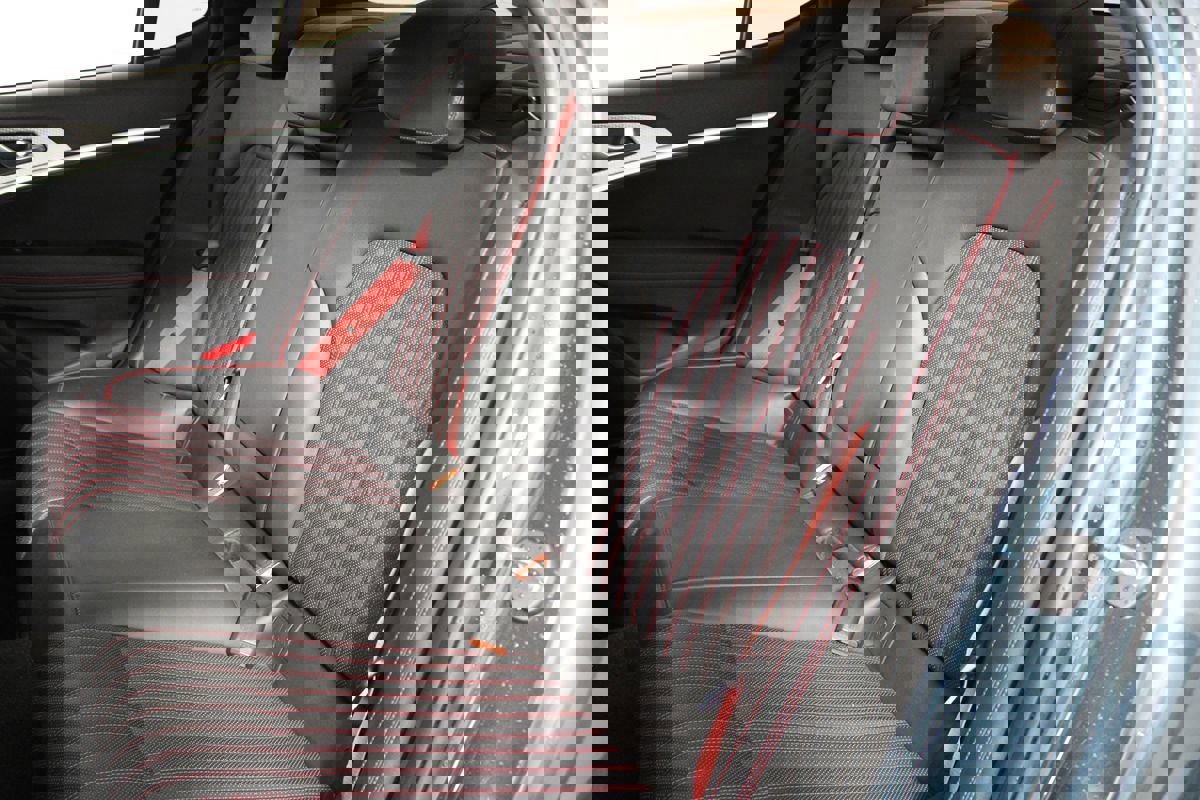 Used 2023 Genesis G70 2.0T w/ Sport Prestige Package image 26