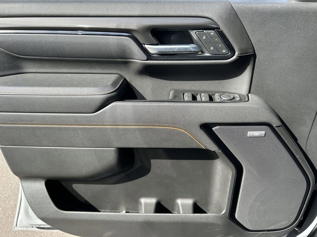 Used 2025 GMC Sierra 2500 AT4 w/ Technology Package image 22