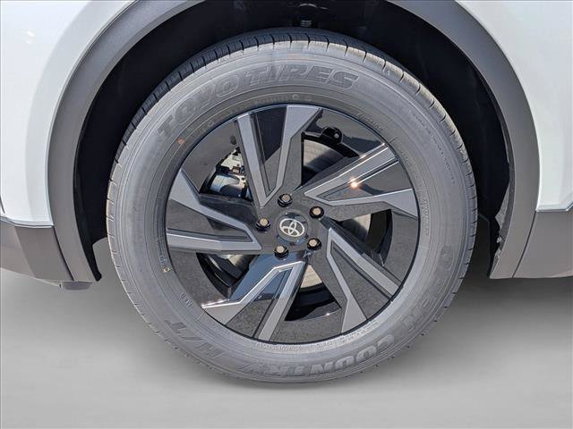 New 2026 Toyota C-HR AWD/4WD image 10