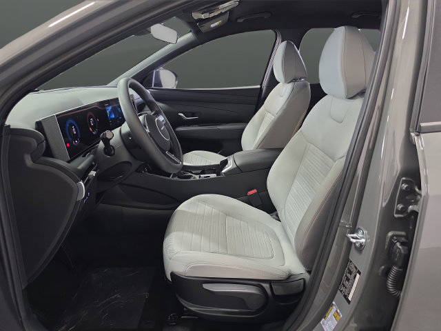 Certified 2026 Hyundai Santa Cruz SE AWD/4WD image 4