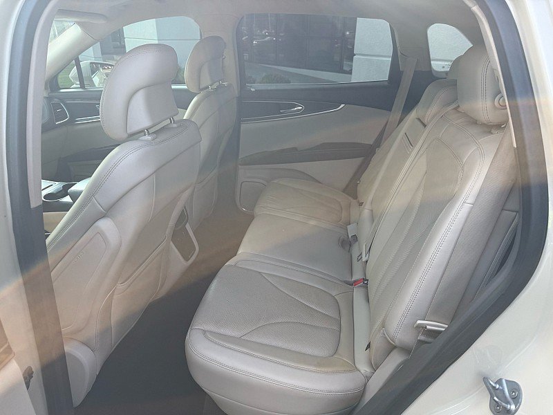 Used 2018 Lincoln MKX Reserve w/ Lincoln MKX Climate Package AWD/4WD image 13