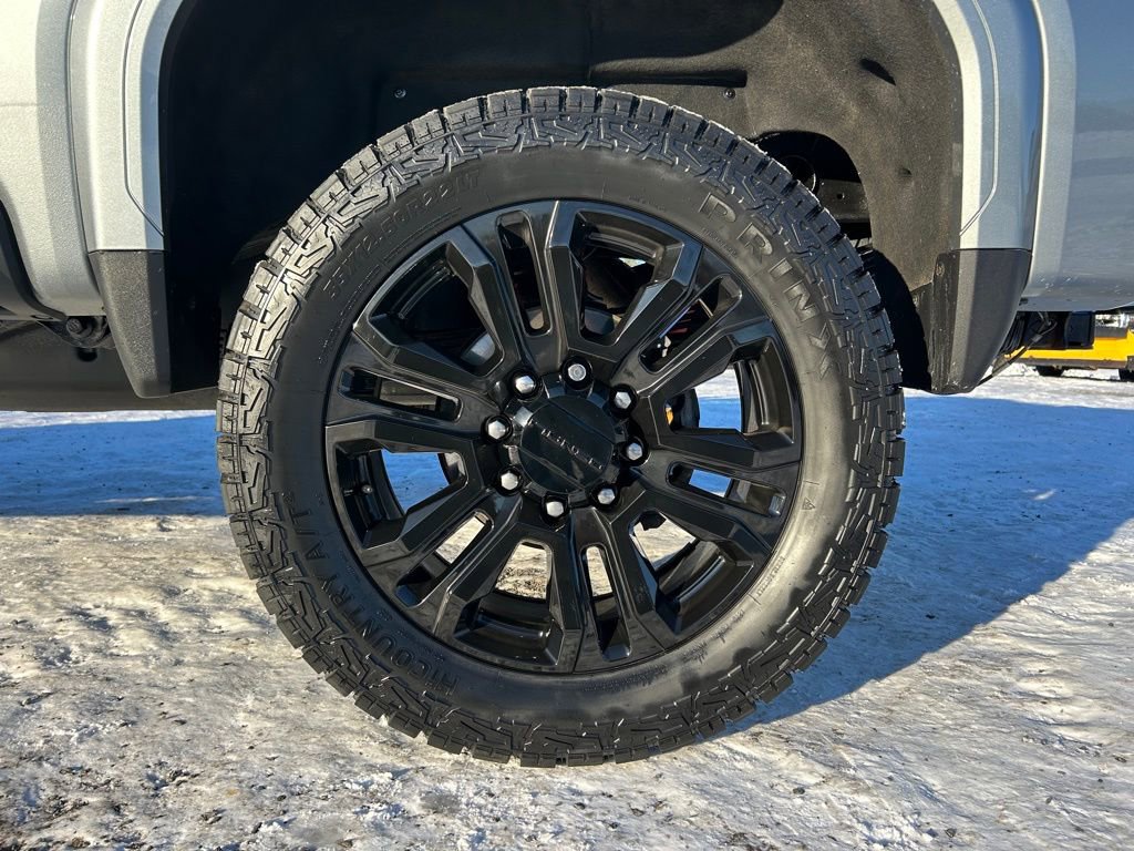 Used 2024 GMC Sierra 2500 Denali Ultimate image 14