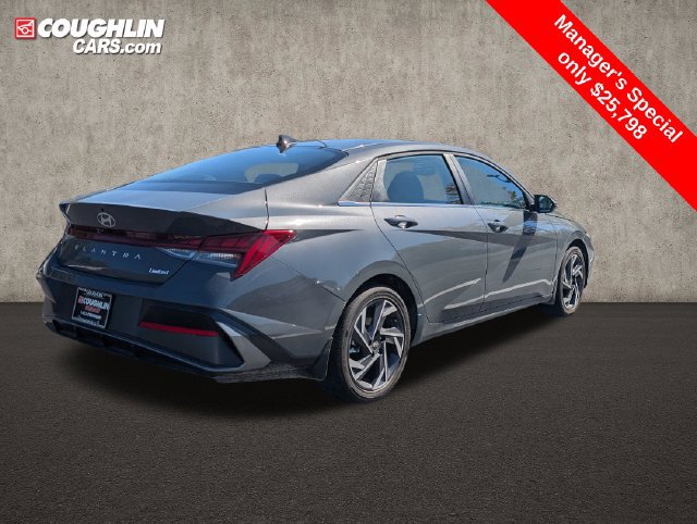 Certified 2026 Hyundai Elantra Limited FWD image 7