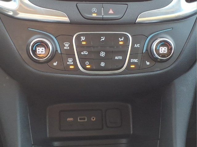 Used 2023 Chevrolet Equinox LT FWD image 18