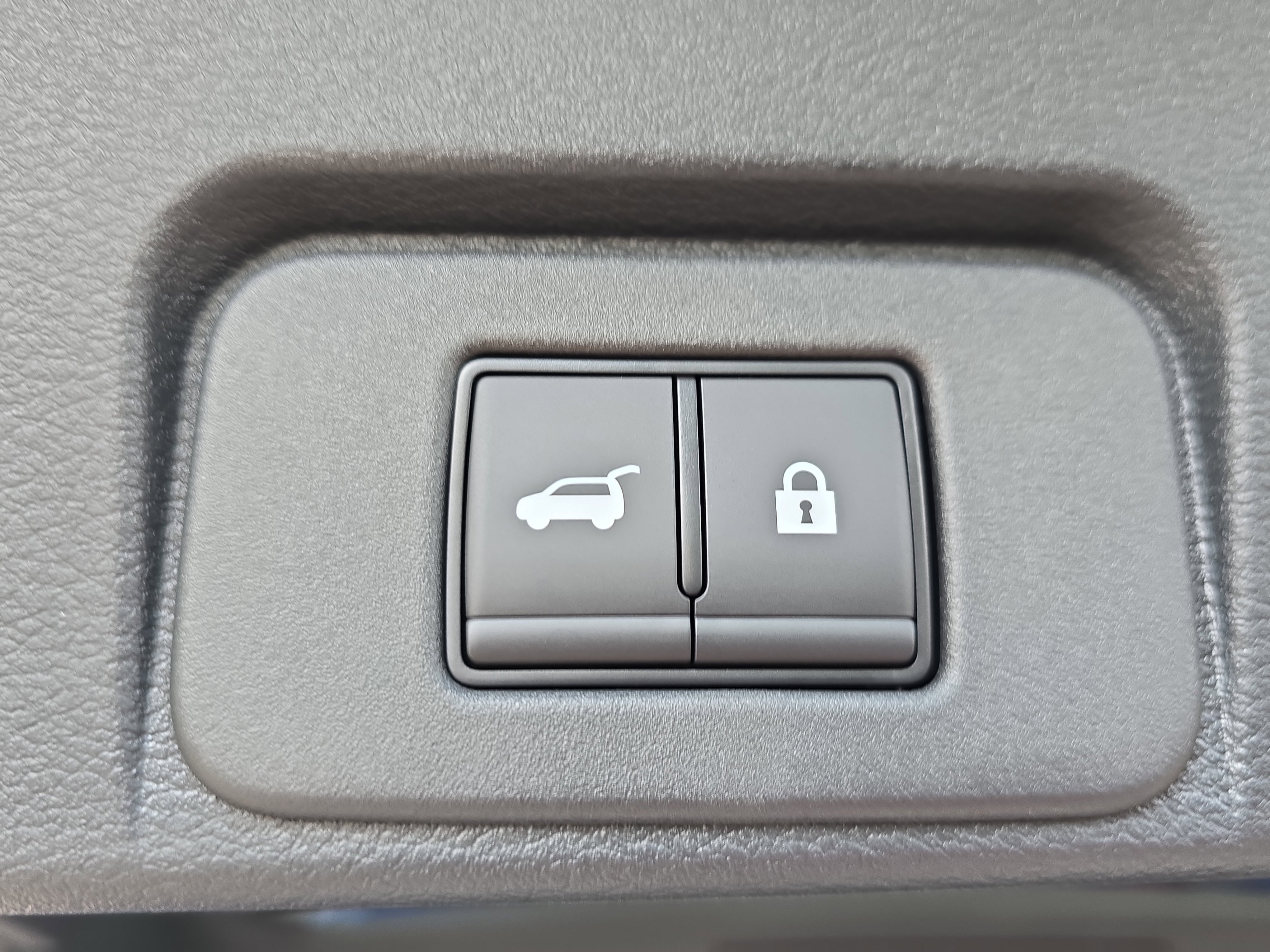 New 2026 Nissan Rogue Platinum image 13