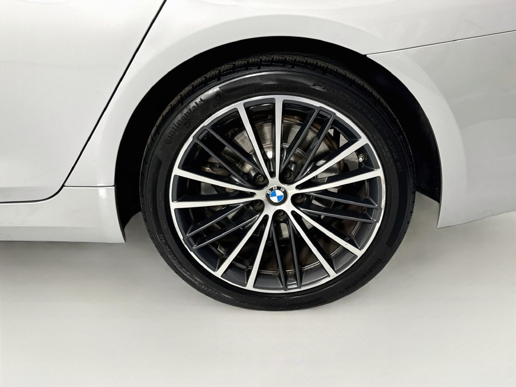 Used 2021 BMW 530i w/ Convenience Package RWD image 31