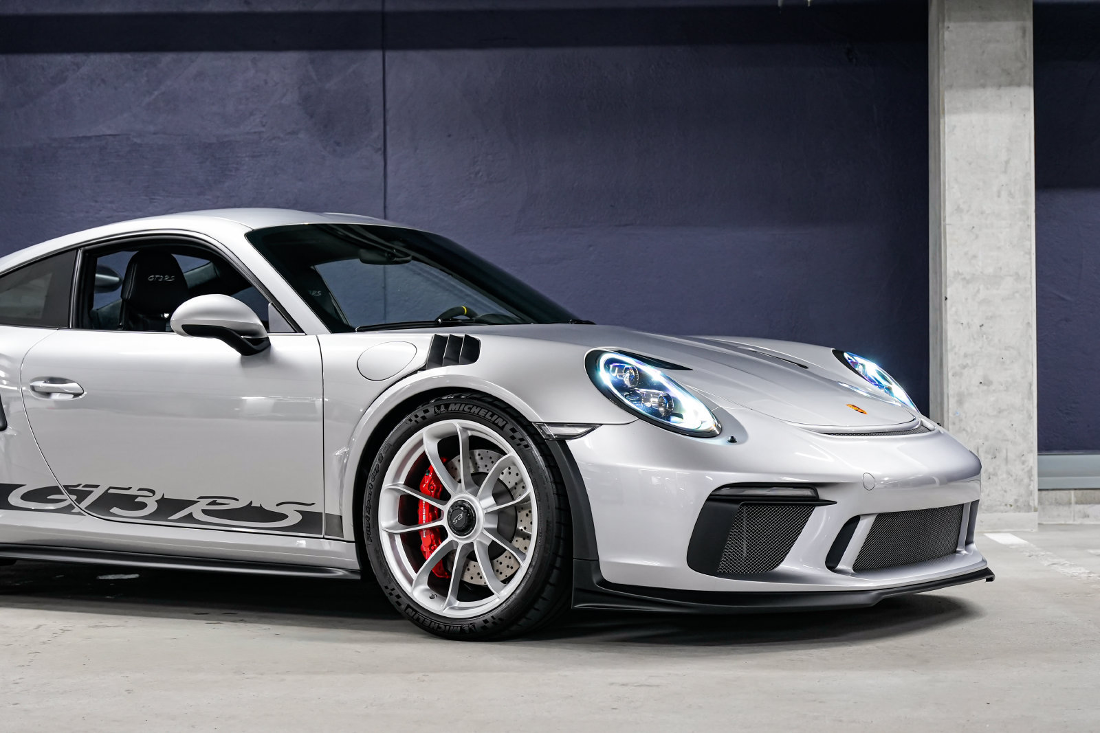 Used 2019 Porsche 911 GT3 RS RWD image 39