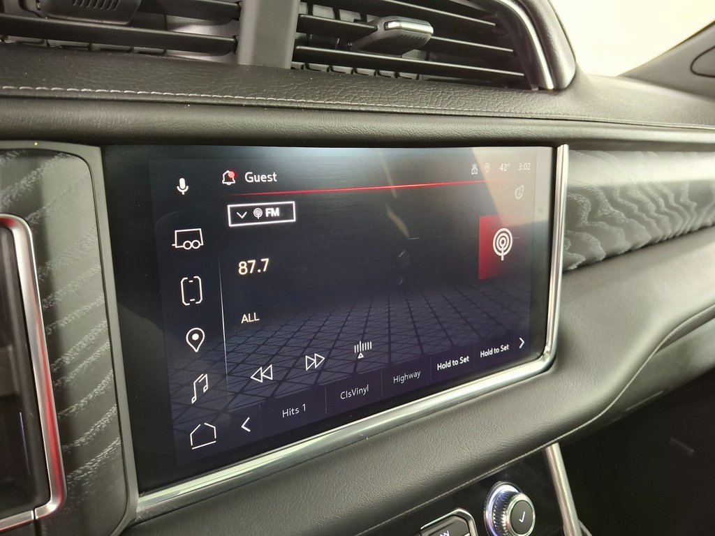 Used 2023 GMC Yukon XL Denali image 20