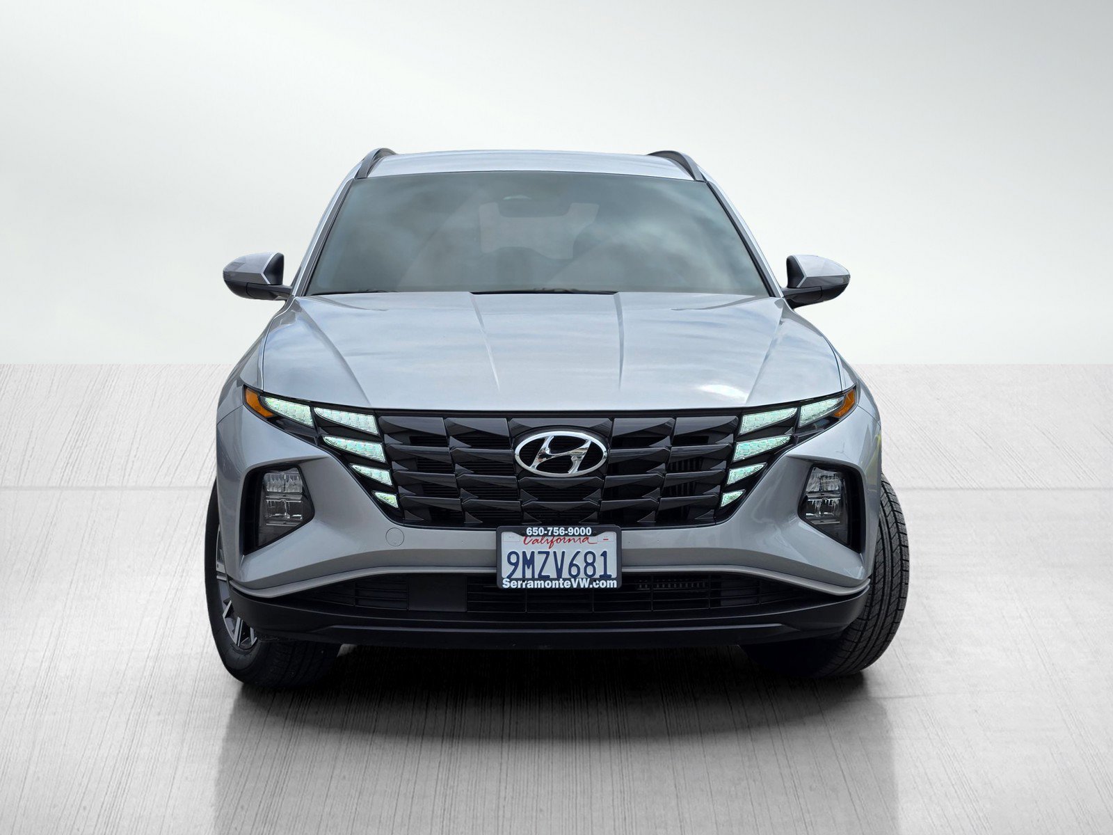 Used 2024 Hyundai Tucson Blue AWD/4WD image 2