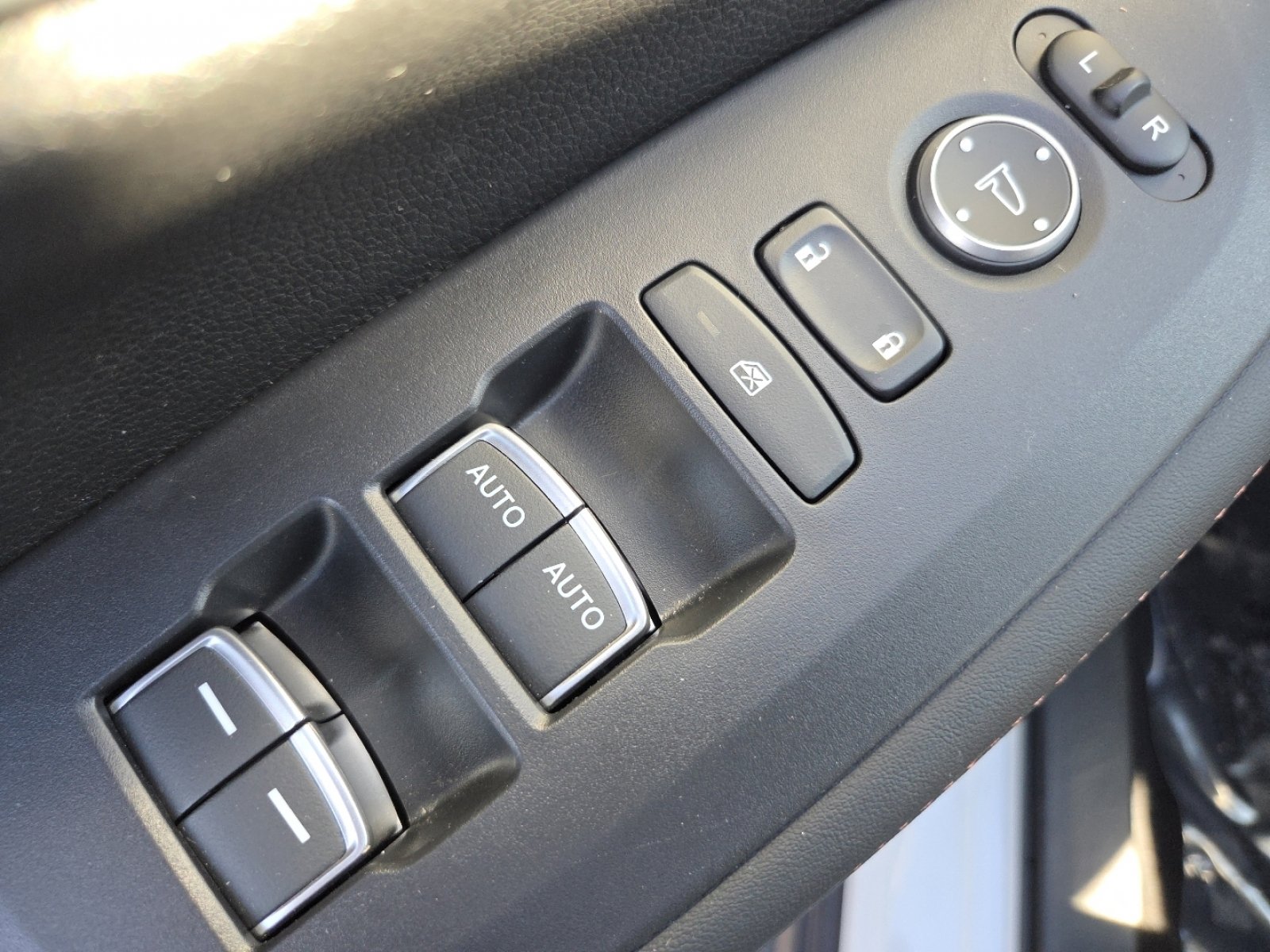 Certified 2023 Honda HR-V Sport image 24