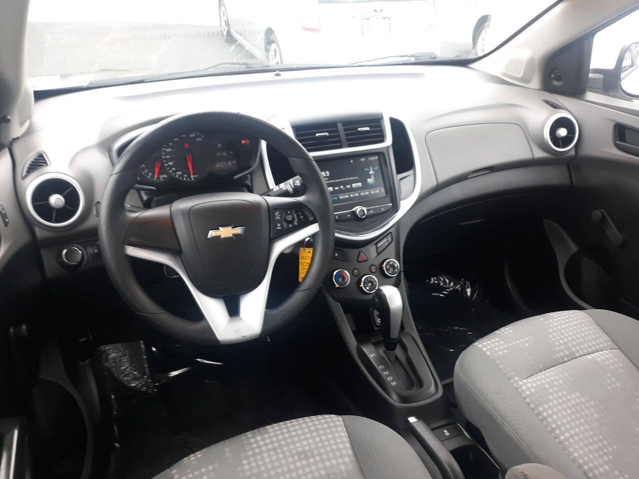 Used 2017 Chevrolet Sonic LT FWD image 10