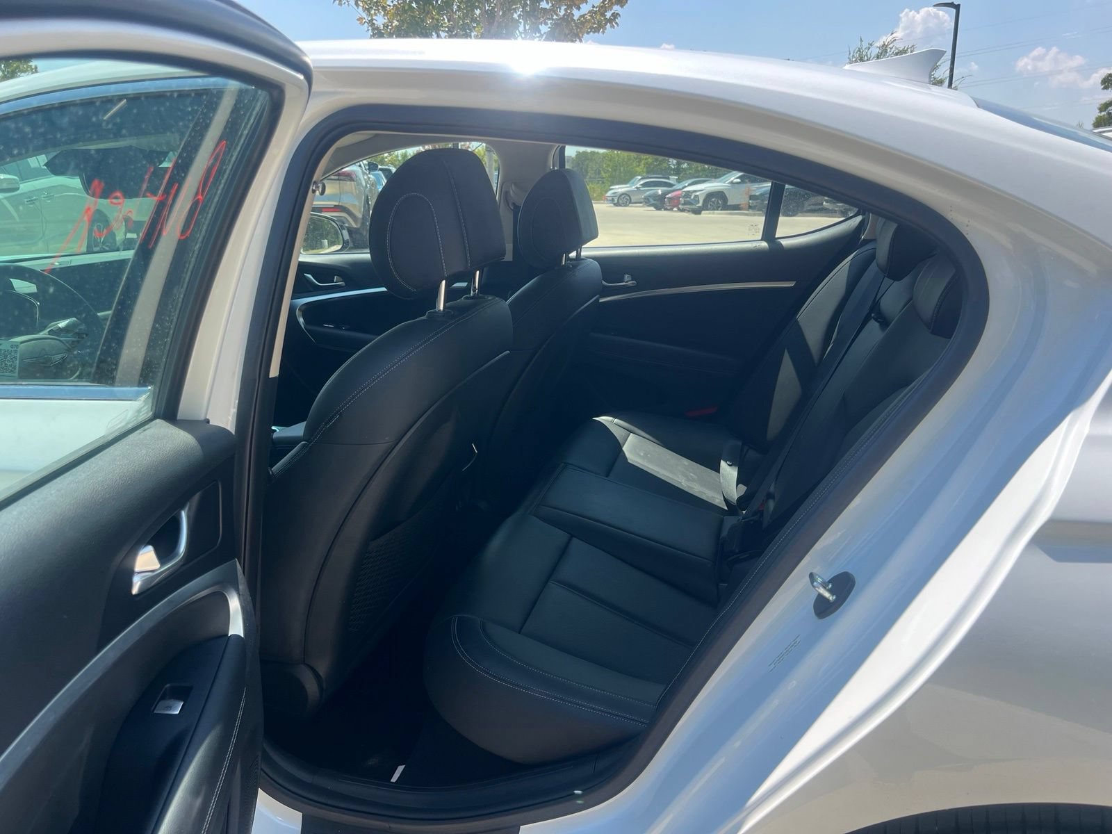 Used 2025 Genesis G70 2.5T RWD image 17