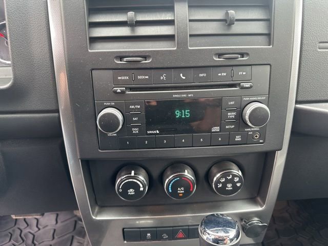 Used 2010 Jeep Liberty Sport w/ Popular Equipment Group AWD/4WD image 18