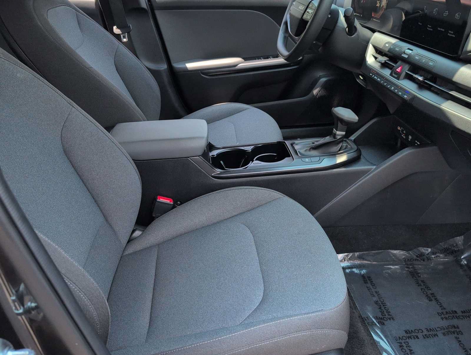 Used 2025 Kia K4 FWD image 20