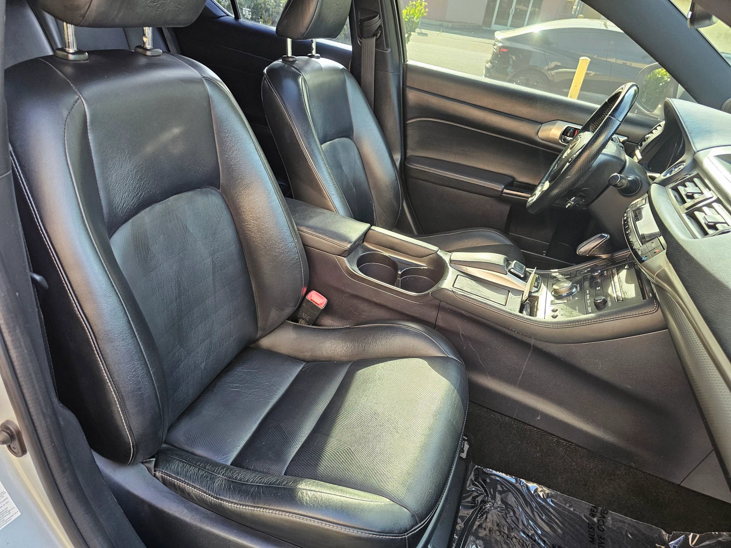 Used 2015 Lexus CT 200h w/ Navigation Package image 21