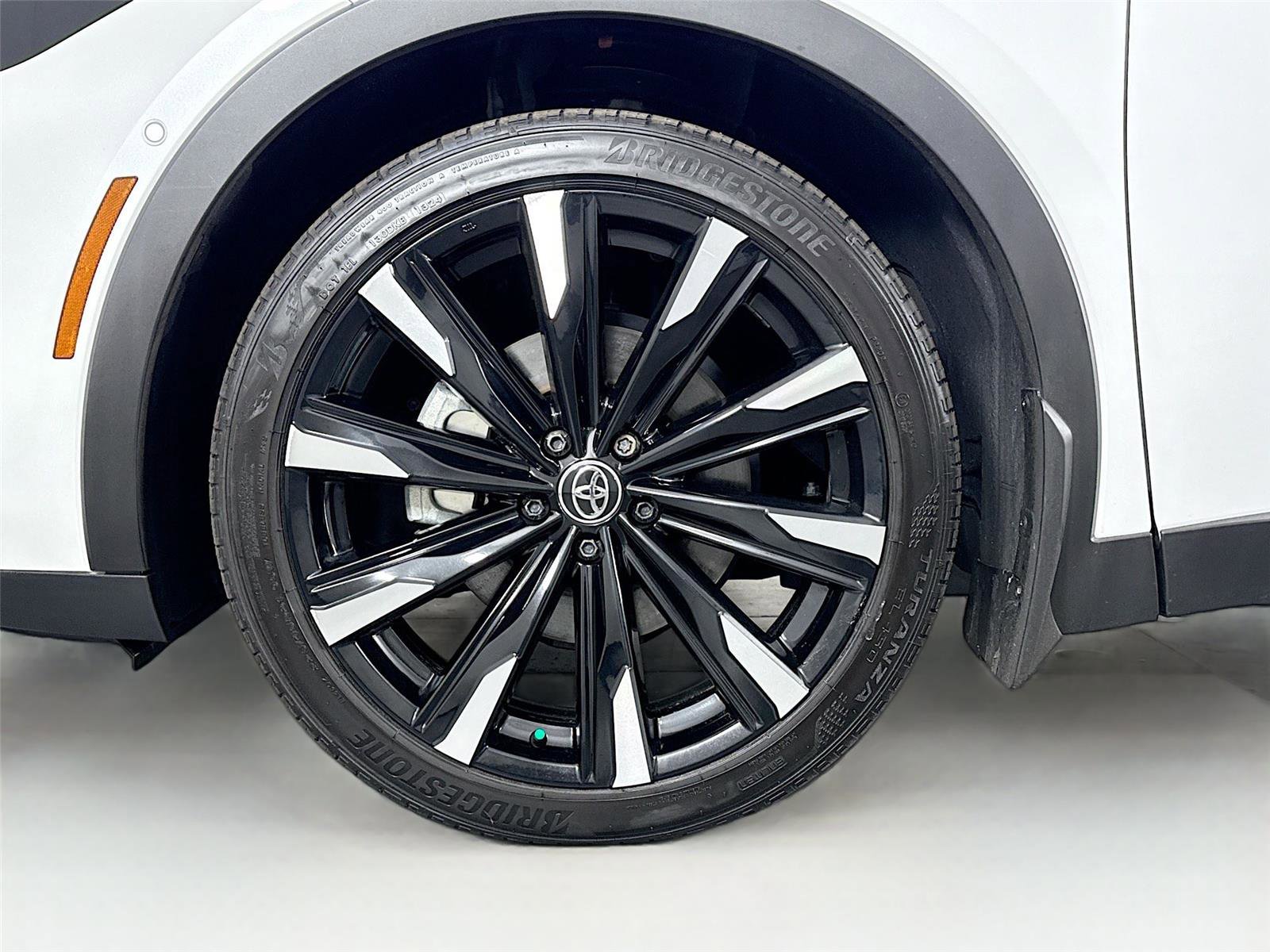 Certified 2025 Toyota Crown Platinum image 47